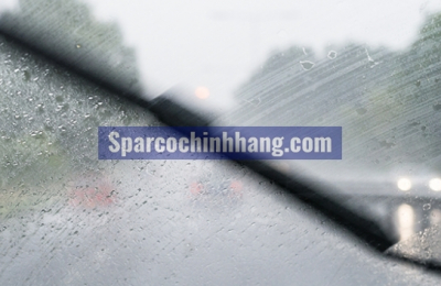 Điều khiển ô tô an toàn trong mùa mưa bão