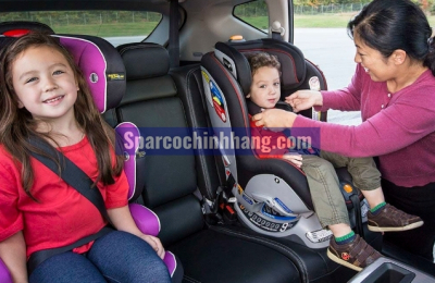 Những điều cần biết khi để trẻ em đi cùng trên ô tô