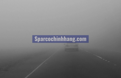 Cách giữ an toàn khi lái xe trong sương mù