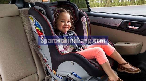 Thường xuyên vệ sinh ghế dành cho trẻ em trên xe ô tô