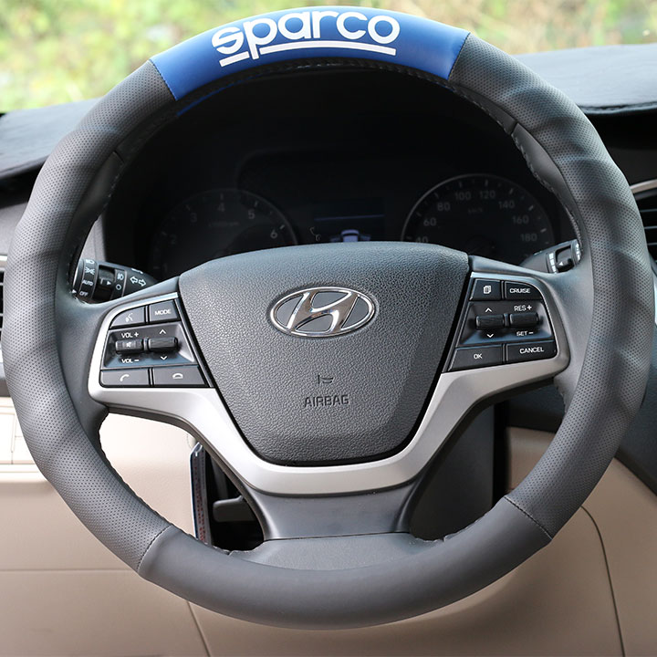 Độ vô lăng carbon thể thao cực đẹp cho xe Hyundai Kona  Xe Hơi AZ  Chăm  sóc  độ xe ô tô chuyên nghiệp